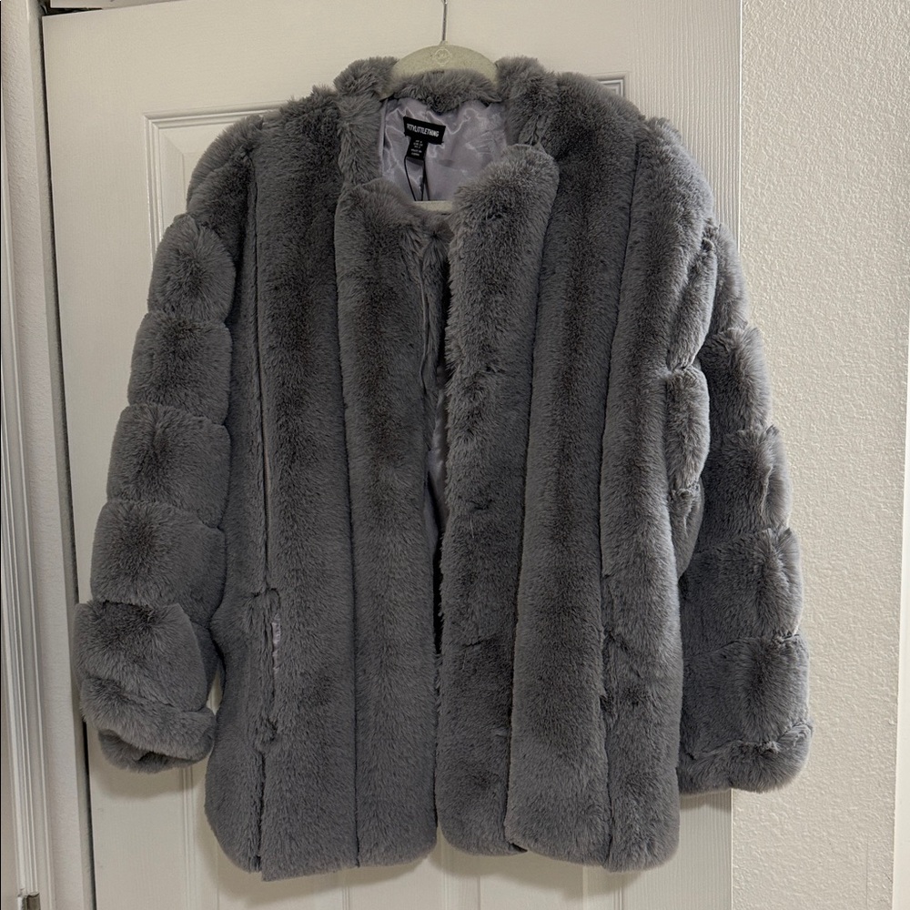 PrettyLittleThing Plush Gray Faux Fur Coat